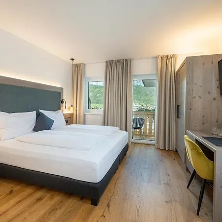 Гостевой дом Rohrmooser Schloessl 4*
