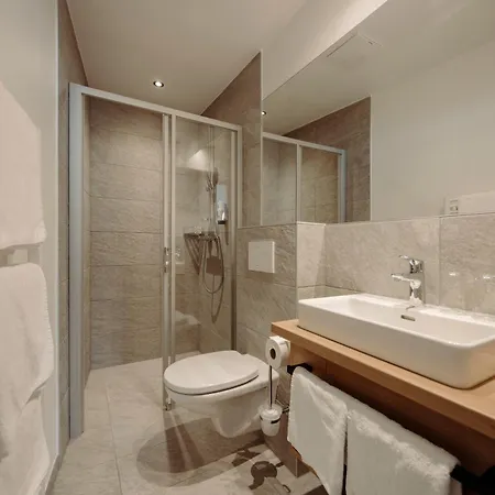 Rohrmooser Schloessl 4* Шладминг