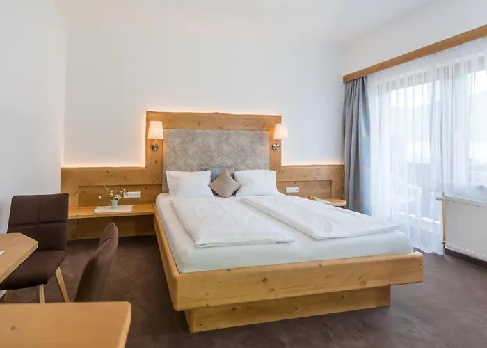 Rohrmooser Schloessl 4* שלאדמינג